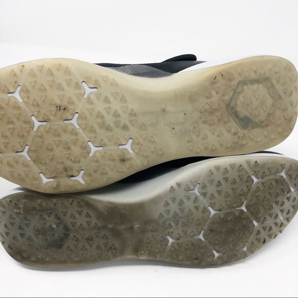 NIKE | Women’s Air Zoom Strong Black & Metallic Purple 9 - Picture 9 of 11